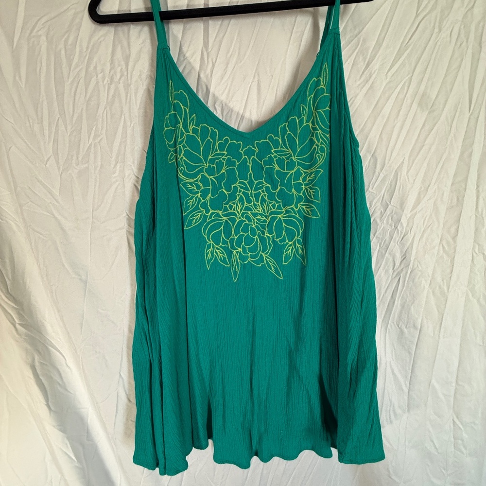 Green Torrid Flowy Tank w/ Lime Green Embroidered Floral Detail